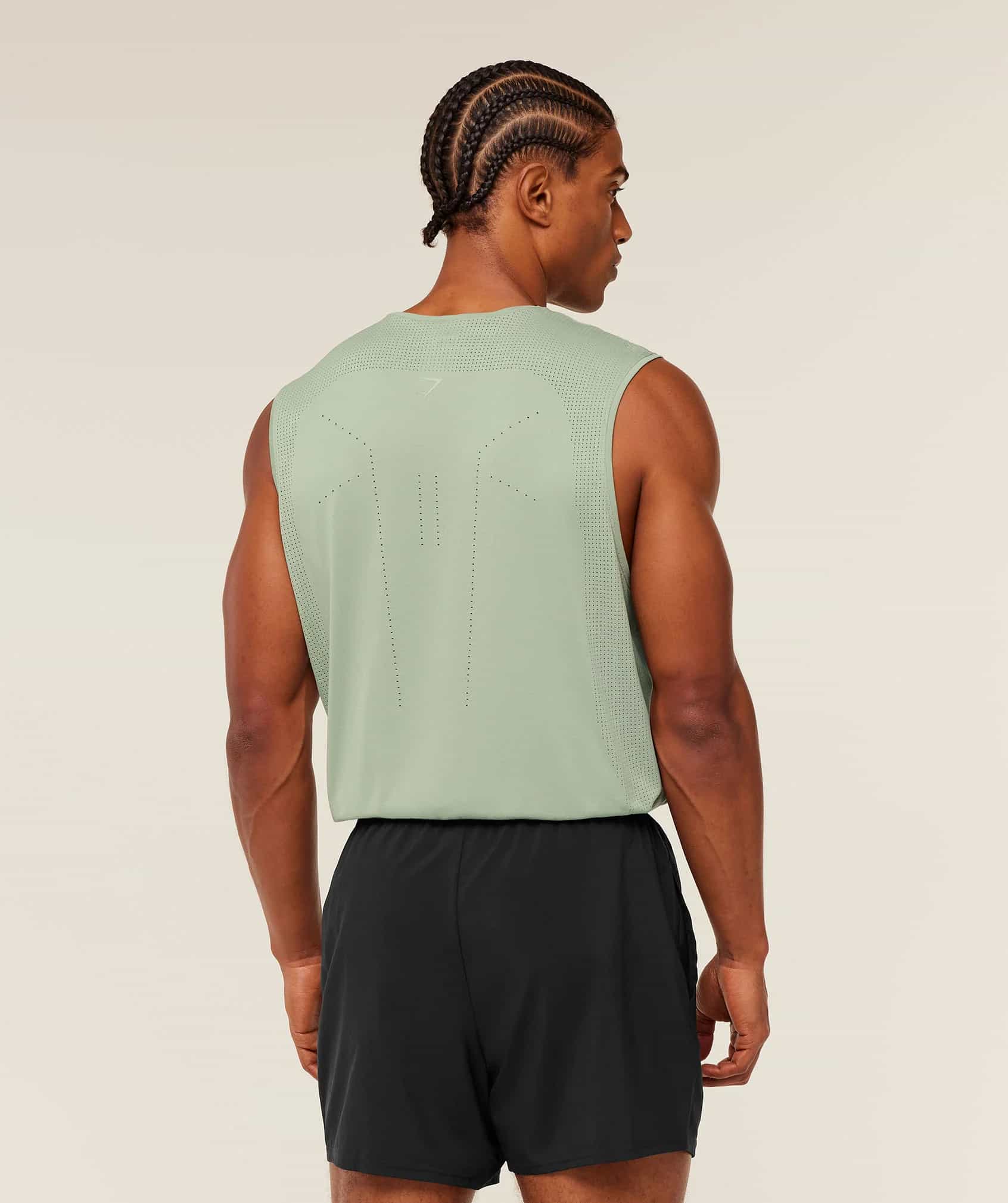 Distance Seamless Tank
